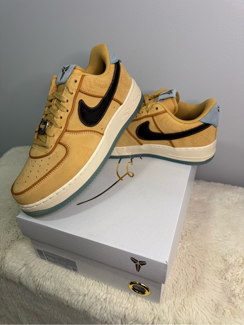 Nike Men’s Air Force 1 Protro